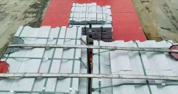 曲靖 芝麻白仿形加直形路沿石出货日常