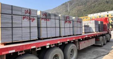 曲靖 芝麻灰地铺石出货日常