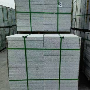 曲靖 芝麻白火烧，园林广场市政工程地铺石，1.8~5.0厚均有现货