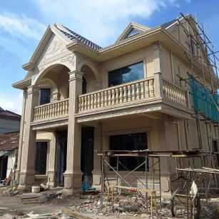 曲靖 黄金麻花岗岩石材私人别墅雕花门楼柱阳台栏杆