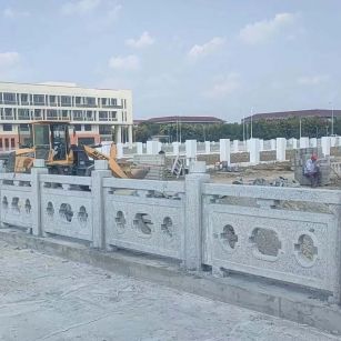 曲靖 白麻花岗岩荔枝面河道栏杆