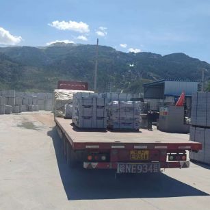 曲靖 芝麻白仿形路沿石，直形路沿石