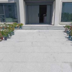 曲靖 芝麻白花岗岩地铺石地面铺装