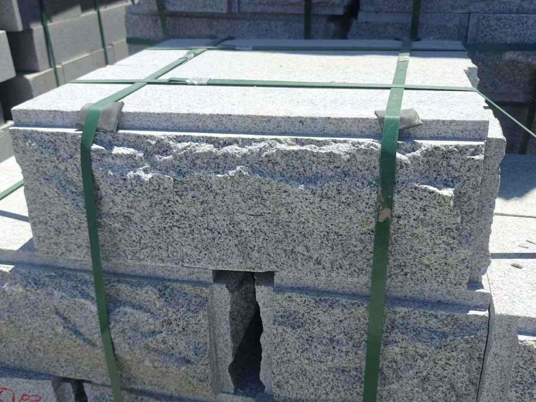 曲靖 芝麻白花岗岩自然面成品