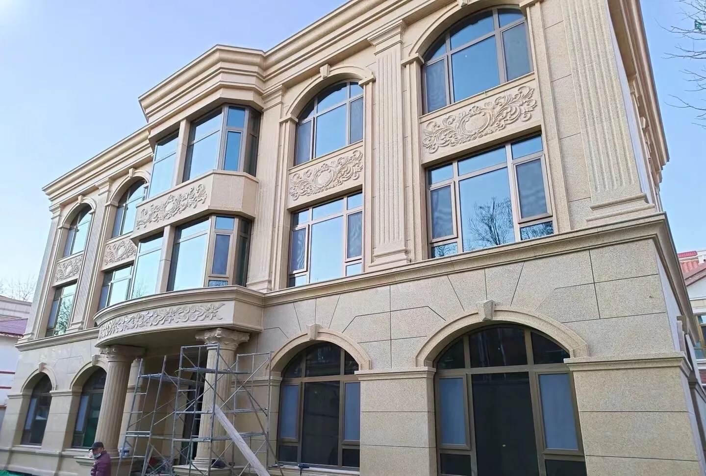 曲靖 黄金麻花岗岩别墅外墙干挂