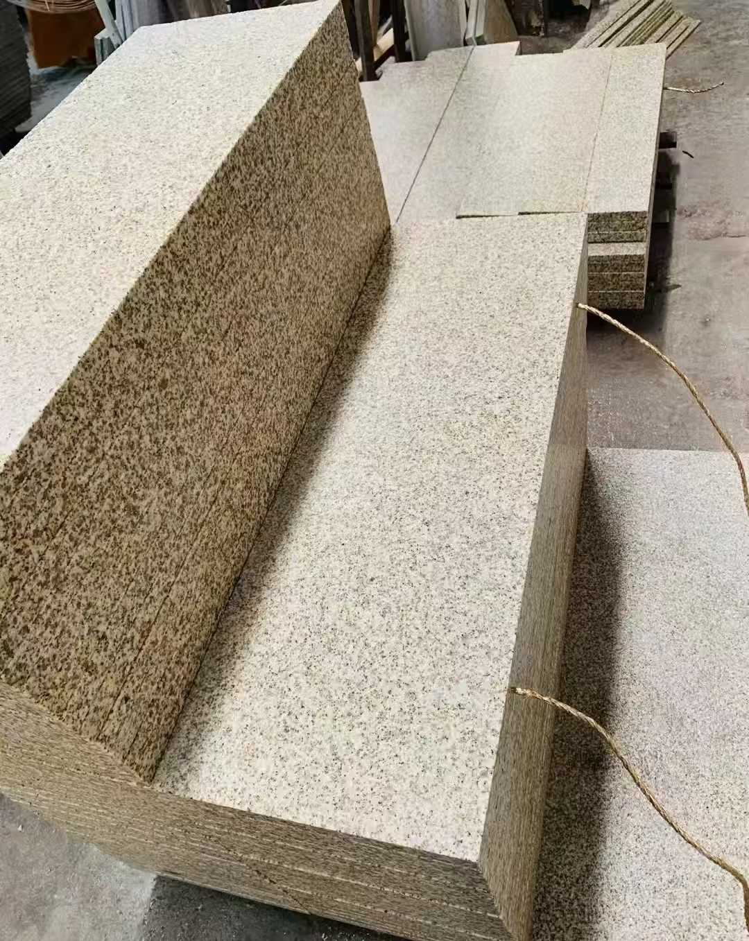 曲靖 黄金麻荔枝面外墙干挂成品