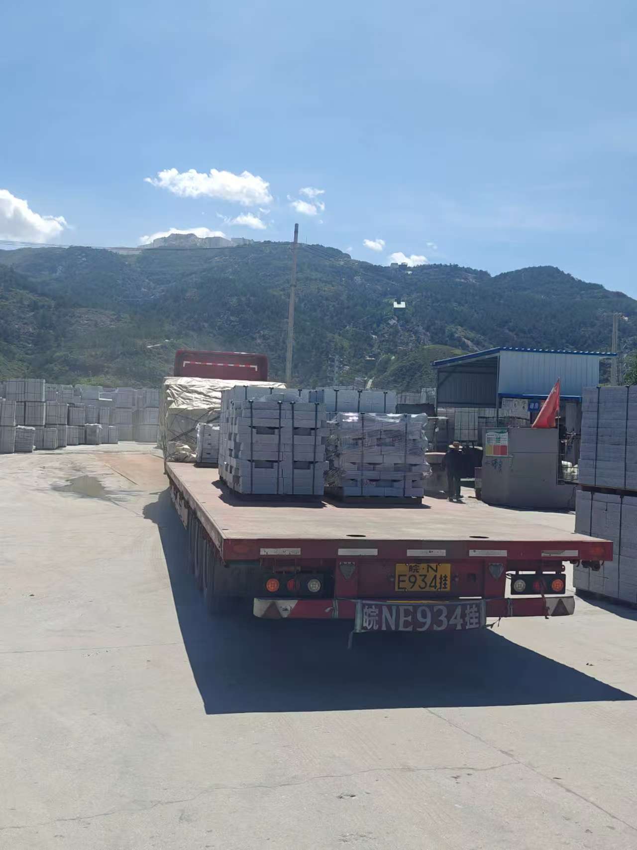 曲靖 芝麻白仿形路沿石，直形路沿石