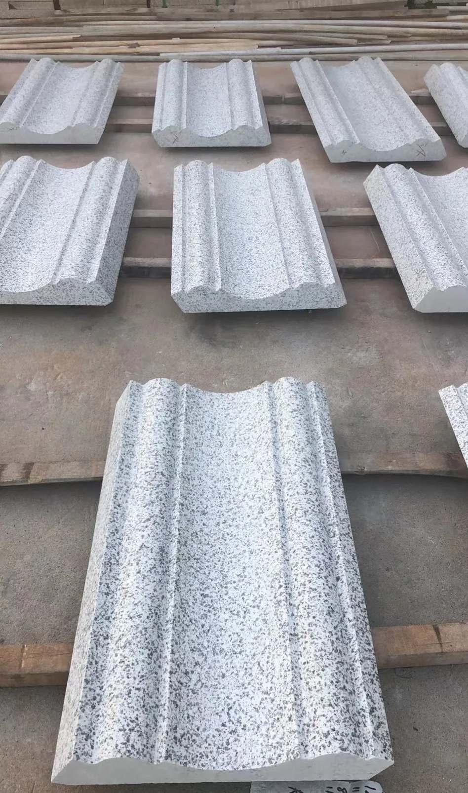 曲靖 白麻花岗岩光面别墅线条