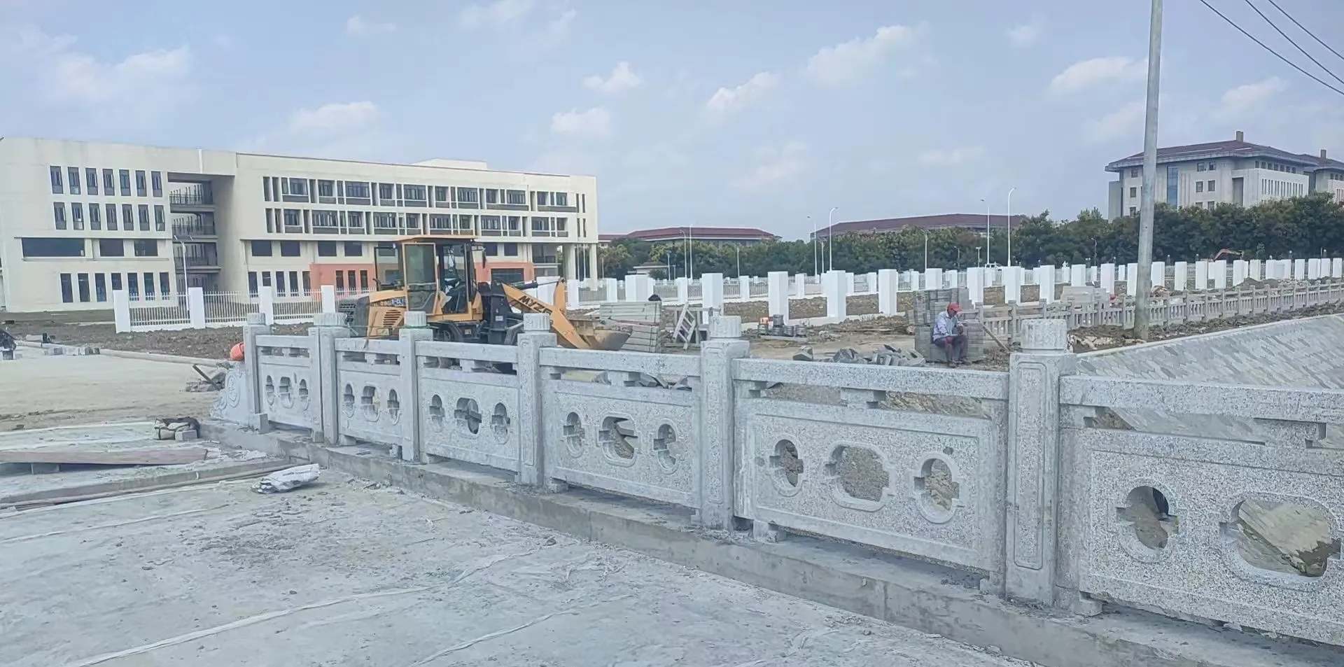 曲靖 白麻花岗岩荔枝面河道栏杆